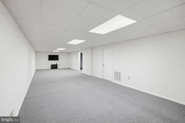 7556 PEPPERELL DR, Bethesda, MD 20817