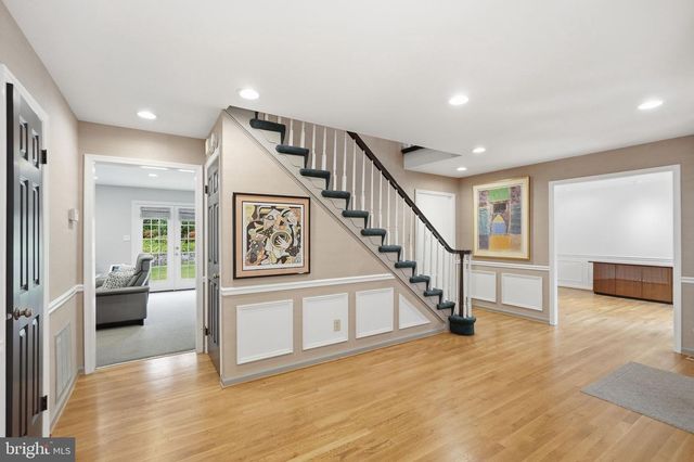 7556 PEPPERELL DR, Bethesda, MD 20817