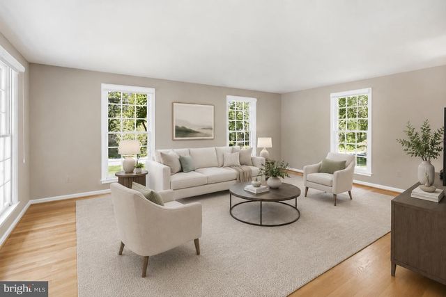 7556 PEPPERELL DR, Bethesda, MD 20817