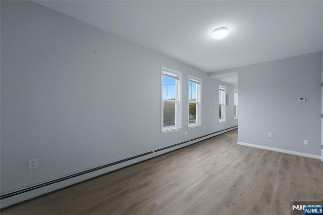 21 Franklin Avenue 2L, Harrison, NJ 07029