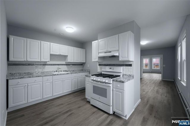 21 Franklin Avenue 2L, Harrison, NJ 07029