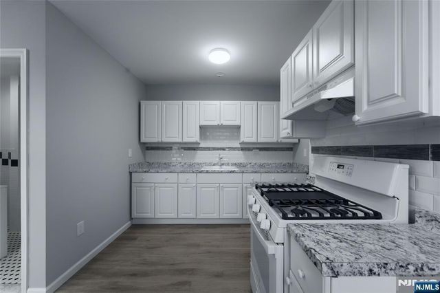 21 Franklin Avenue 2L, Harrison, NJ 07029