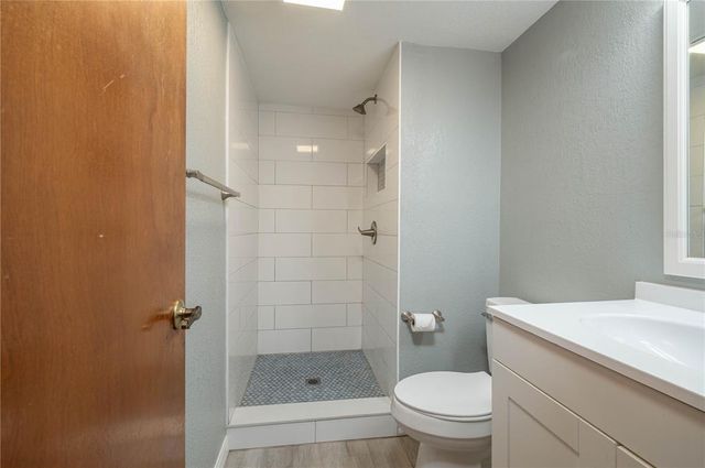 5102 VILLAGE COURT E-2, Lake Wales, FL 33898
