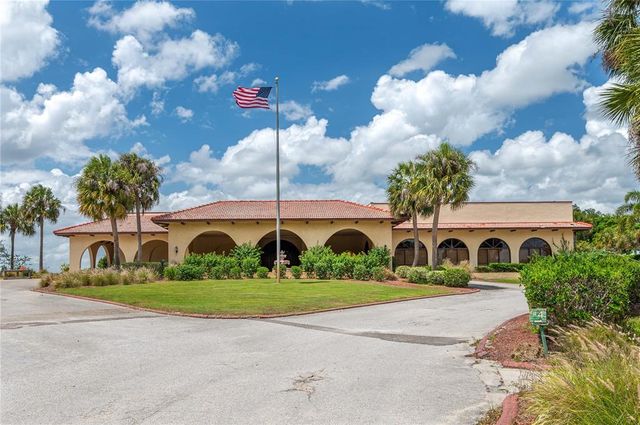 5102 VILLAGE COURT E-2, Lake Wales, FL 33898