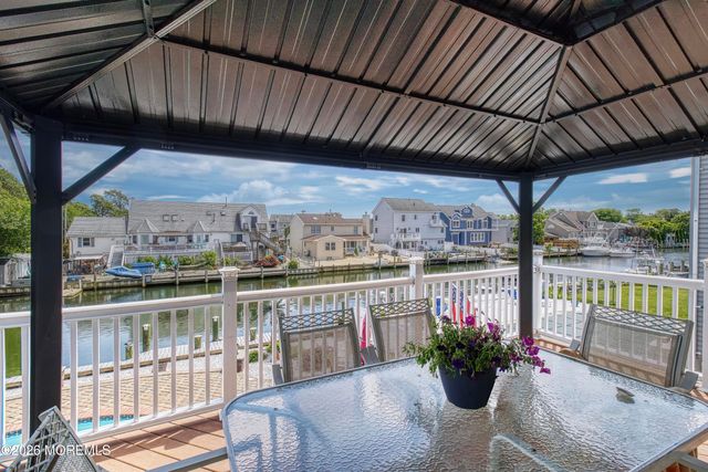 17 Fontainebleau Drive, Brick, NJ 08723