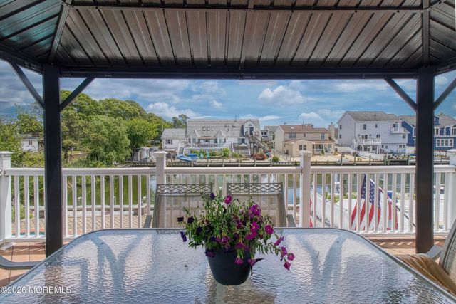 17 Fontainebleau Drive, Brick, NJ 08723