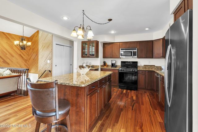 17 Fontainebleau Drive, Brick, NJ 08723