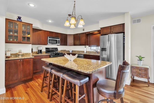 17 Fontainebleau Drive, Brick, NJ 08723