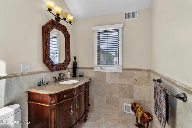 17 Fontainebleau Drive, Brick, NJ 08723