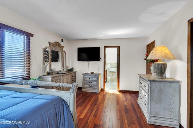 17 Fontainebleau Drive, Brick, NJ 08723