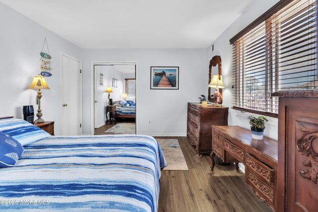 17 Fontainebleau Drive, Brick, NJ 08723