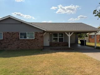 808 S 21st Street, Rogers, AR 72758