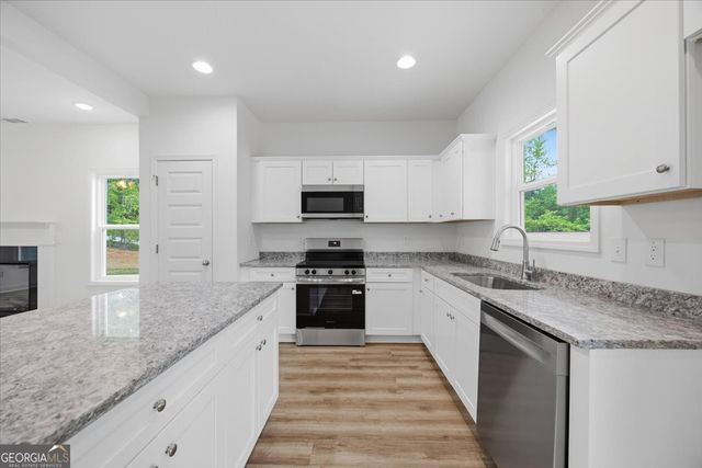 2762 Boxankle Road, Forsyth, GA 31029