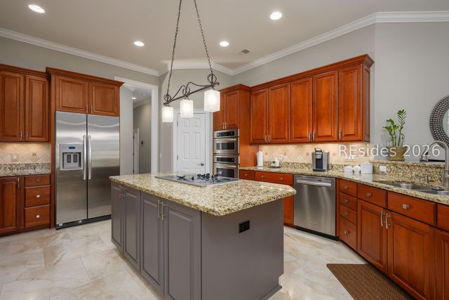 35 Victory Point Dr, Bluffton, SC 29910