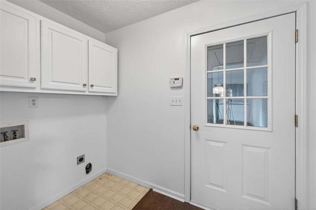 4405 Nohl Crest Lane, Flowery Branch, GA 30542