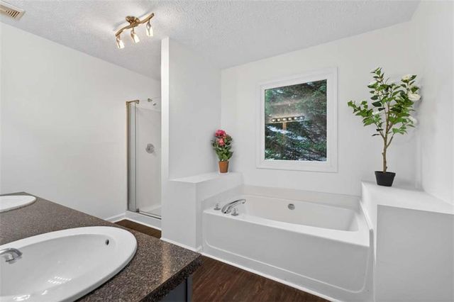 4405 Nohl Crest Lane, Flowery Branch, GA 30542