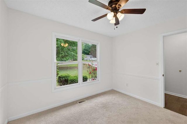 4405 Nohl Crest Lane, Flowery Branch, GA 30542