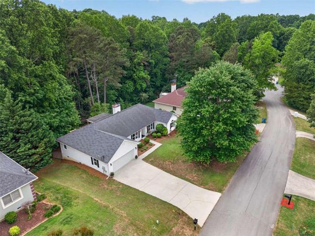 4405 Nohl Crest Lane, Flowery Branch, GA 30542