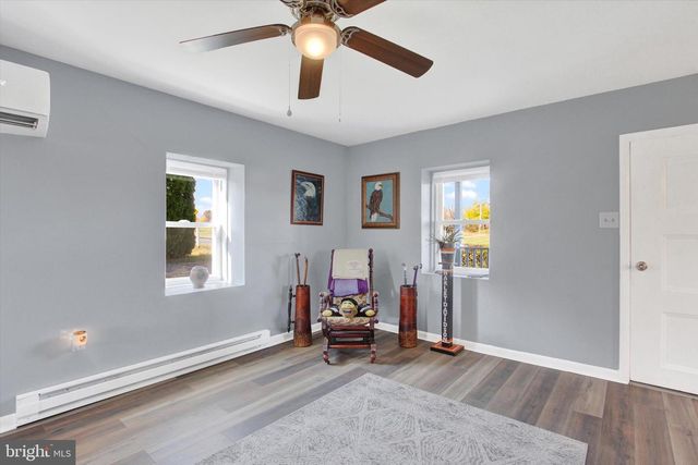 9227 GRINDSTONE HILL RD, Greencastle, PA 17225