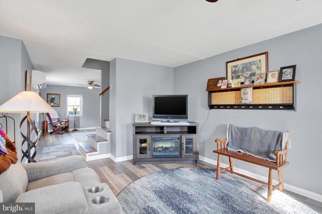 9227 GRINDSTONE HILL RD, Greencastle, PA 17225