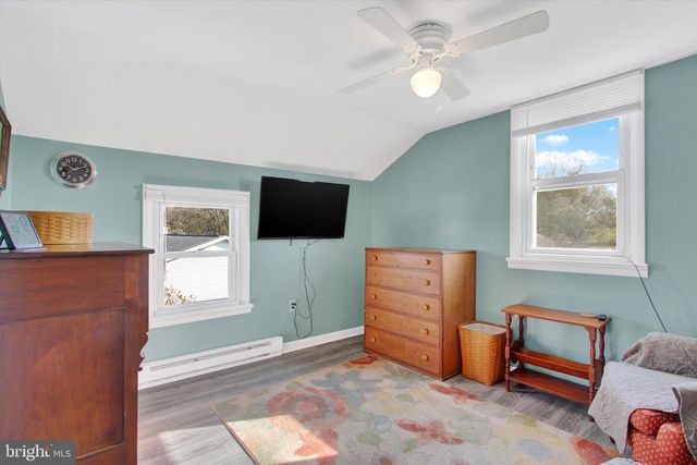 9227 GRINDSTONE HILL RD, Greencastle, PA 17225