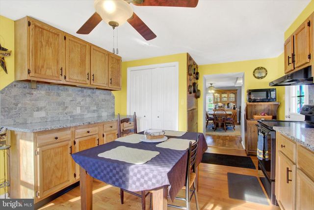 9227 GRINDSTONE HILL RD, Greencastle, PA 17225