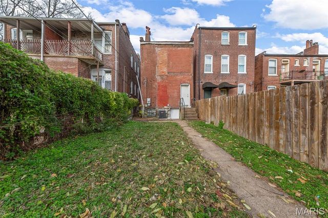 3018 Texas Avenue, St Louis, MO 63118