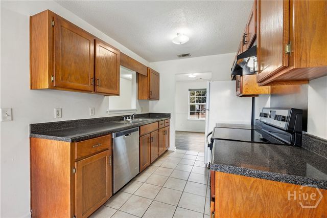 16 Parish Way, Pooler, GA 31322