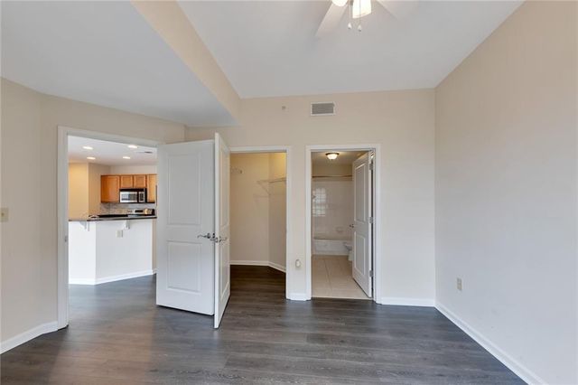 3040 Peachtree NW Road 704, Atlanta, GA 30305