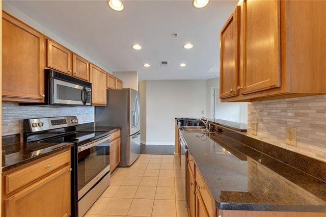 3040 Peachtree NW Road 704, Atlanta, GA 30305