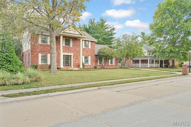 6 Meadow Rue Drive, Edwardsville, IL 62025