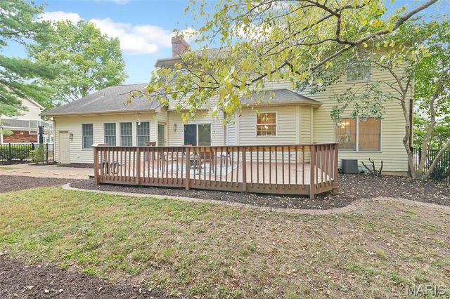 6 Meadow Rue Drive, Edwardsville, IL 62025