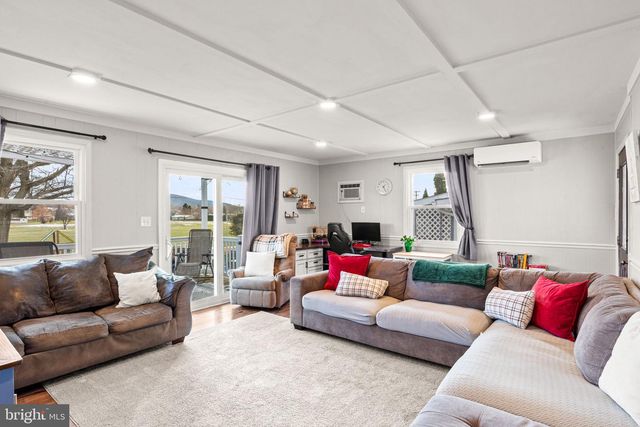 56 MEMORIAL BLVD, Newmanstown, PA 17073