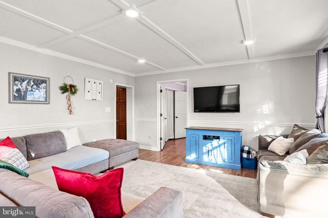 56 MEMORIAL BLVD, Newmanstown, PA 17073