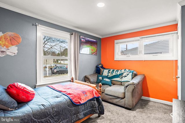 56 MEMORIAL BLVD, Newmanstown, PA 17073