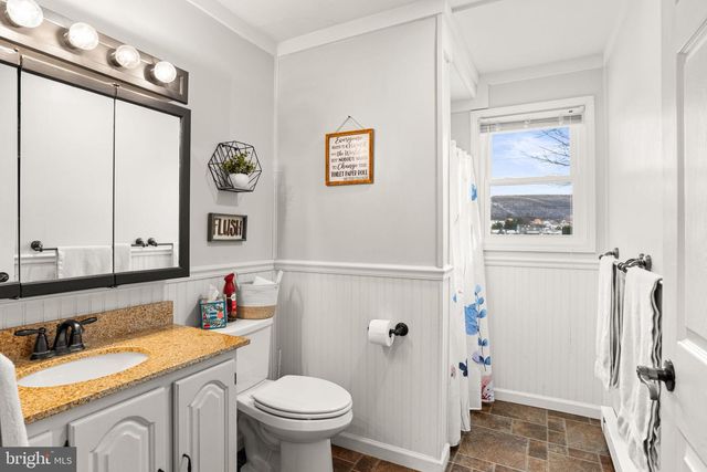 56 MEMORIAL BLVD, Newmanstown, PA 17073