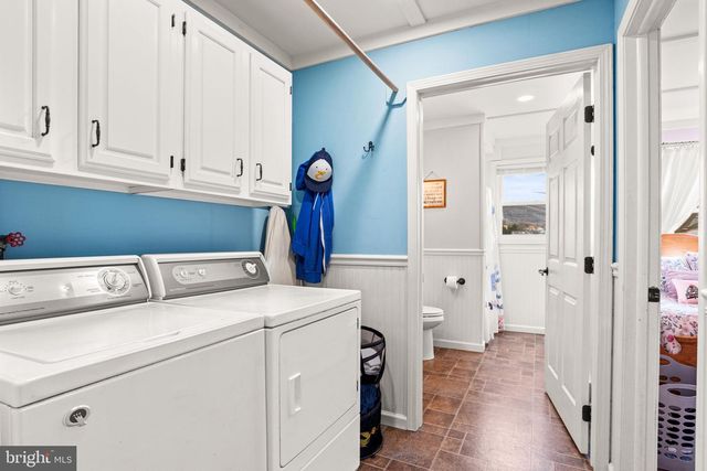 56 MEMORIAL BLVD, Newmanstown, PA 17073