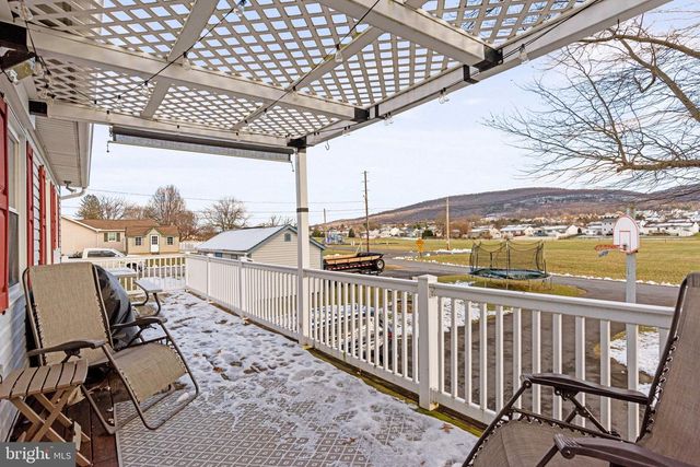 56 MEMORIAL BLVD, Newmanstown, PA 17073