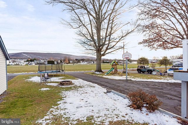 56 MEMORIAL BLVD, Newmanstown, PA 17073