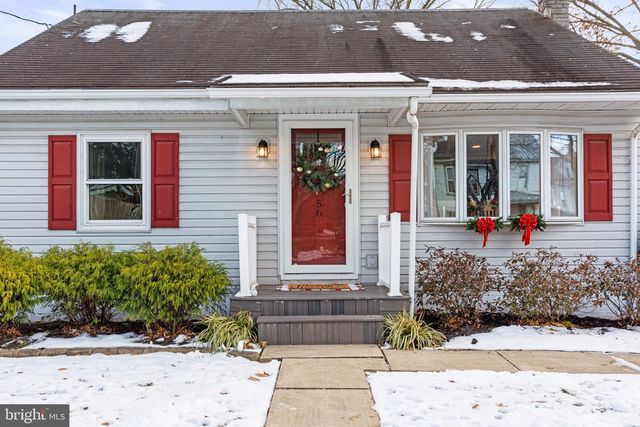 56 MEMORIAL BLVD, Newmanstown, PA 17073