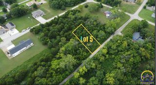 6428 Ridgeview DR, Ozawkie, KS 66070