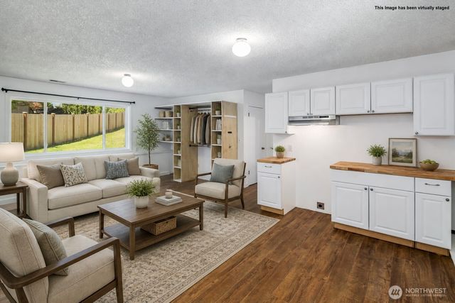 23621 36th Place W, Brier, WA 98036