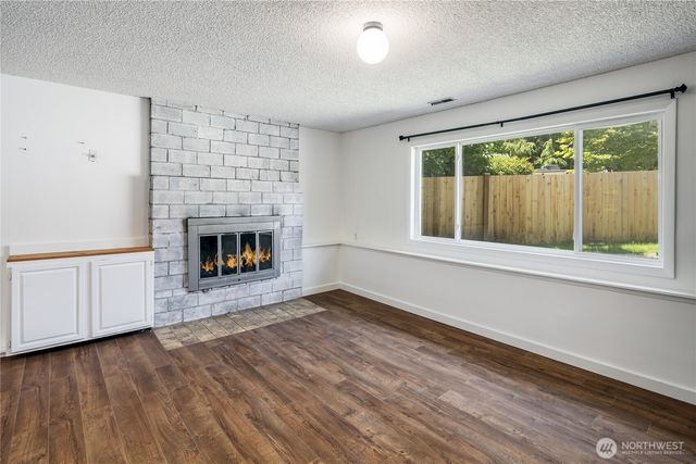 23621 36th Place W, Brier, WA 98036