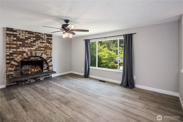 23621 36th Place W, Brier, WA 98036