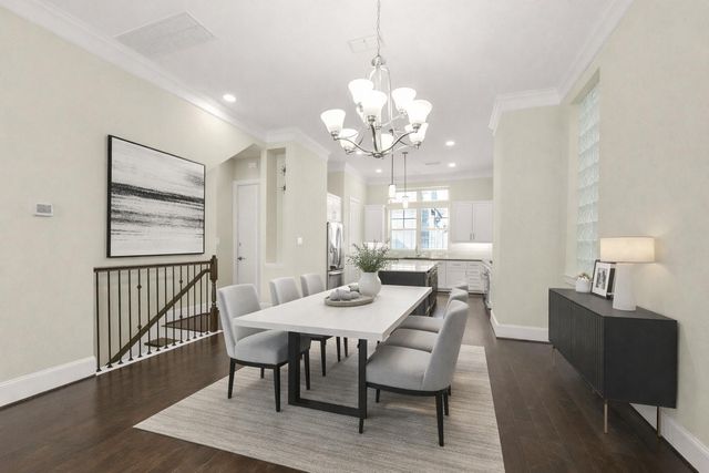 734 N Shepherd Drive, Houston, TX 77007