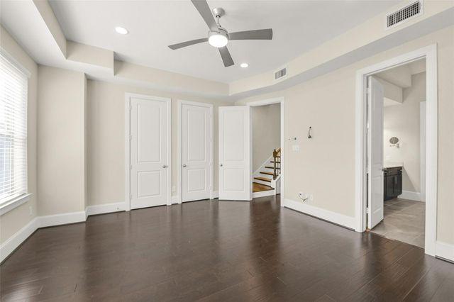 734 N Shepherd Drive, Houston, TX 77007