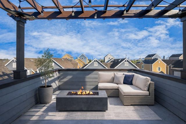 734 N Shepherd Drive, Houston, TX 77007