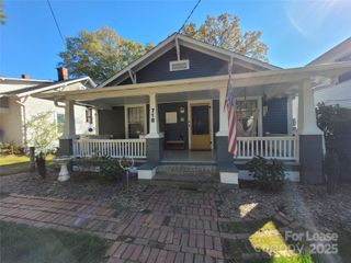 718 Wood Street, Statesville, NC 28677