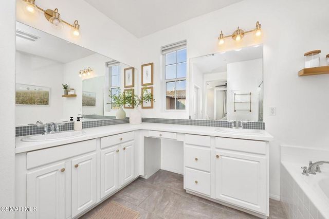 425 Stratus Lane 5, Simi Valley, CA 93065