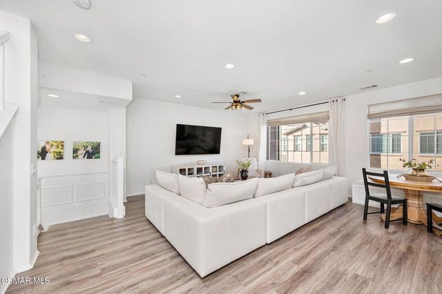 425 Stratus Lane 5, Simi Valley, CA 93065